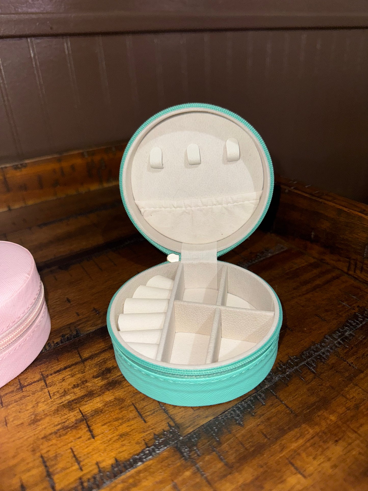 Round Jewelry Organizer